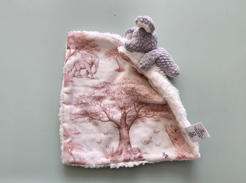 Doudou personnalisé Luno l'Éléphant, Collection Les Exclusifs, Édition Limitée – Image 6